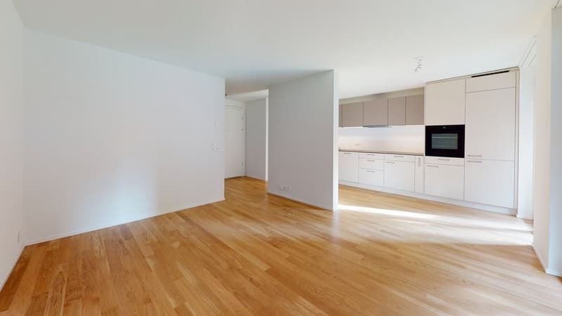 25-Zimmerwohnung-EG-rechts-Unfurnished.jpg