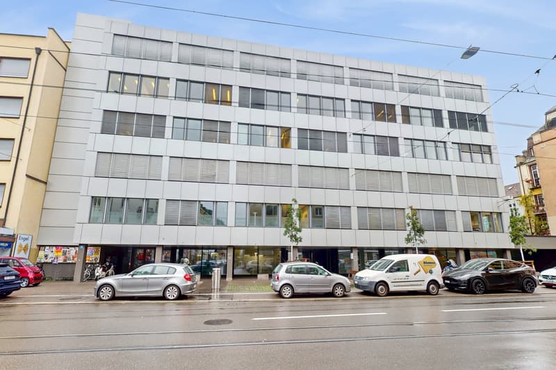 Ihre neue Praxis-/Bürofläche im Zentrum von Kleinbasel, 5. OG (5)
