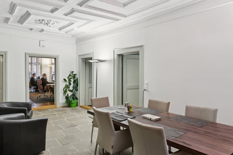 Repräsentative 5-Zimmer-Büroräume in der Schaffhauser Altstadt (1)