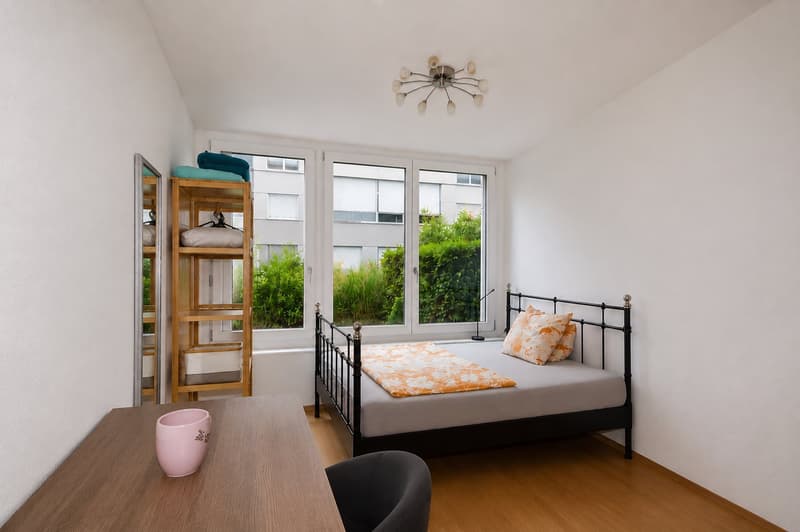 Grosszügige und ruhig gelegene 3.5-Zimmer-Gartenwohnung mit Tiefgaragenplatz (14)