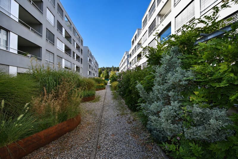 Grosszügige und ruhig gelegene 3.5-Zimmer-Gartenwohnung mit Tiefgaragenplatz (20)