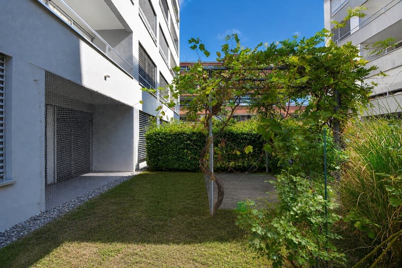 Grosszügige und ruhig gelegene 3.5-Zimmer-Gartenwohnung mit Tiefgaragenplatz (17)