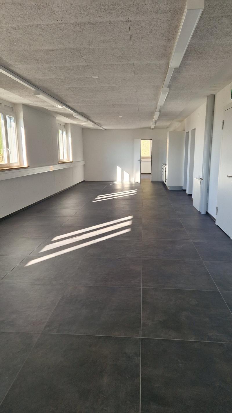 Commercial space for office, practice, services etc. (2)