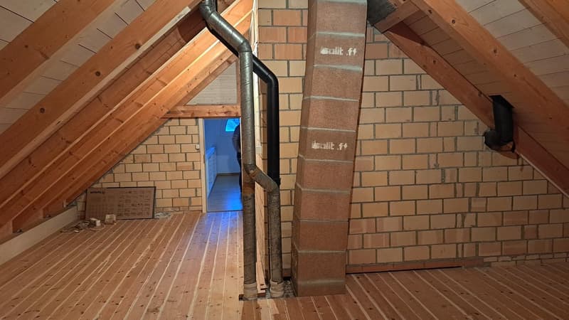 Grosszügige 5-Zimmer-Wohnung mit Galerie in Zollbrück (14)