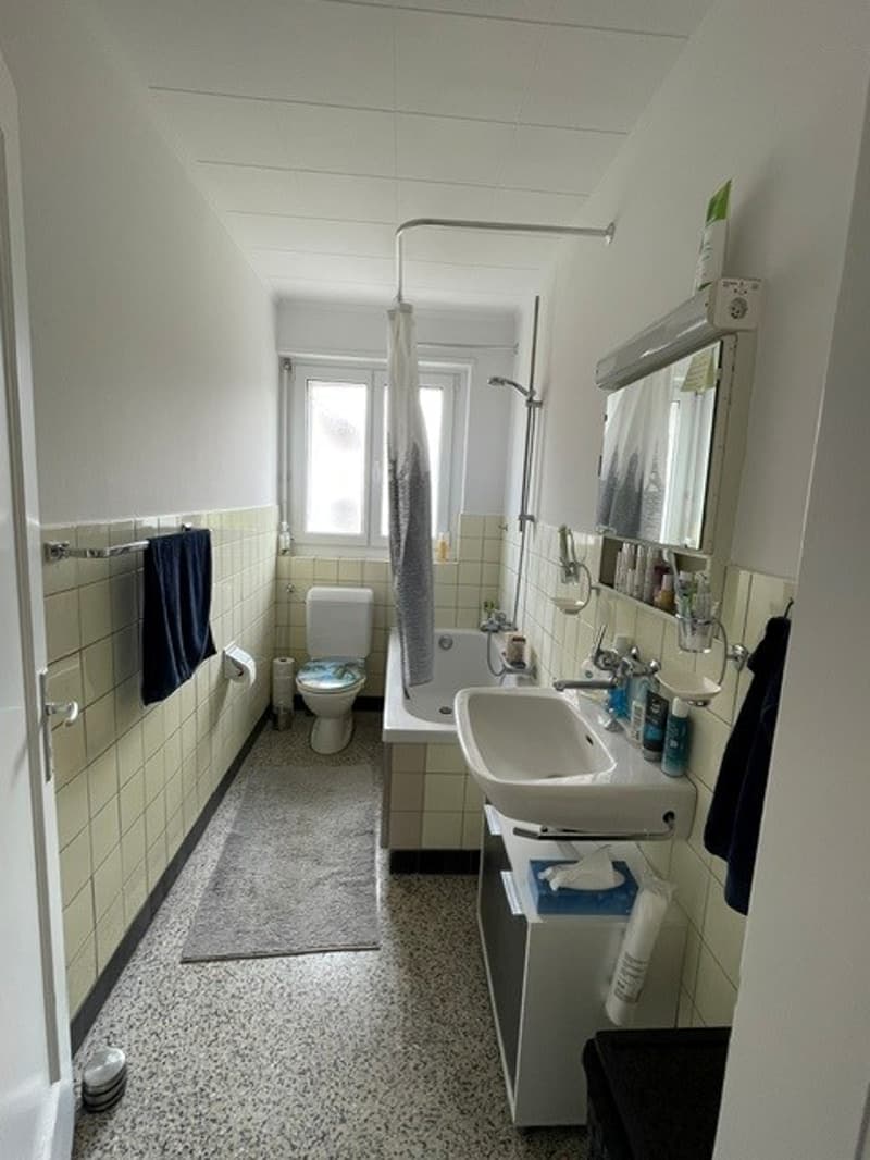 Charmante 3.5-Zimmer-Wohnung mit Balkon und herrlicher Aussicht in Grosshöchstetten (2)