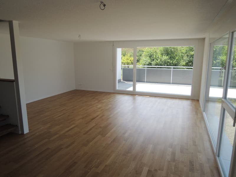 Helle 5.5-Zimmer-Wohnung mit Charme und Blick ins Grüne (5)