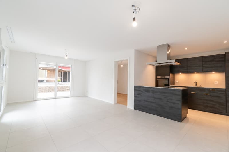 Moderne 3.5-Zimmer-Wohnung im Erdgeschoss in Zollbrück (2)