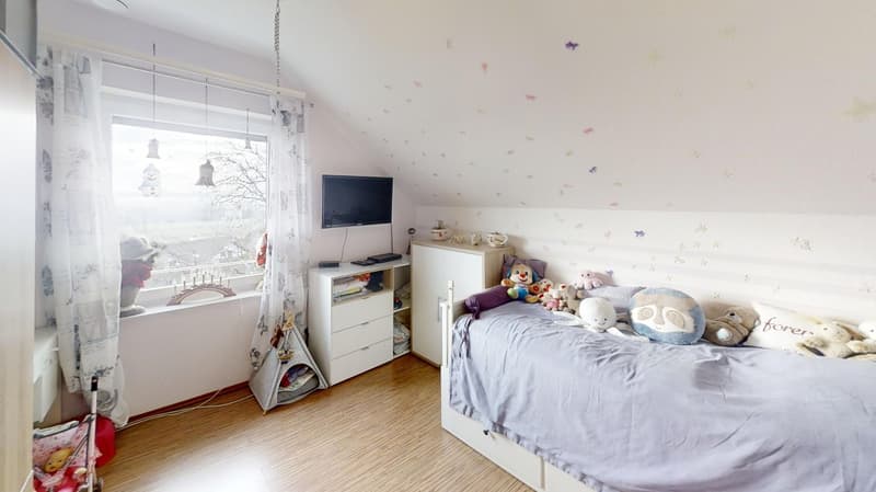 Modernes 5-Zimmer-Einfamilienhaus mit Hallenbad in Illhart (9)