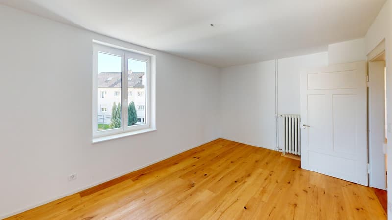 Sanierte 4.5-Zimmer-Altbauwohnung mit Terrasse  und Balkon (10)