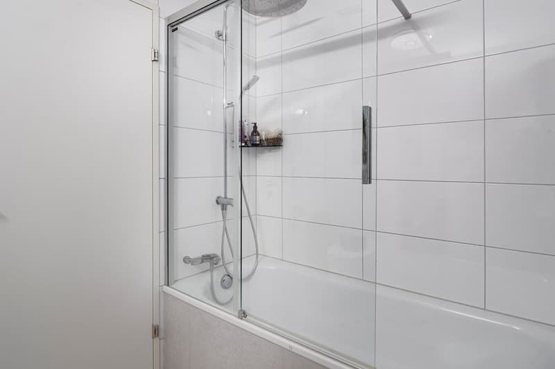 Appartement moderne 2½ pièces dans l'ensemble urbain Leuen à Uitikon Waldegg avantageux en termes d'impôts (11)
