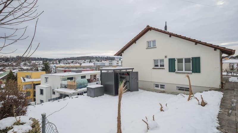 2.5-Zimmer-Haus mit Aussicht in Reinach AG (1)