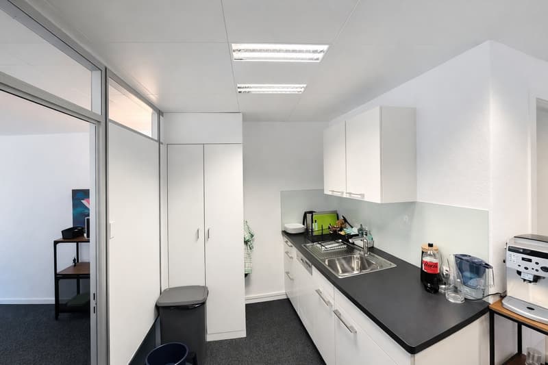 Locaux de bureau représentatifs dans un emplacement d'affaires exclusif au centre d'Olten (5)