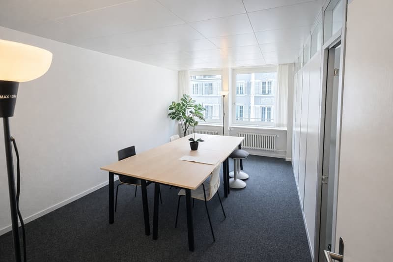 Locaux de bureau représentatifs dans un emplacement d'affaires exclusif au centre d'Olten (9)