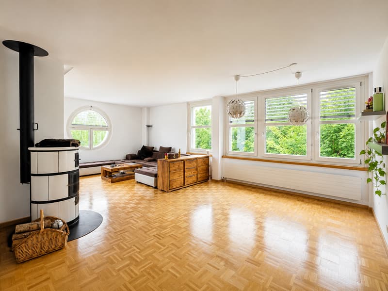 Helle 4-Zimmer-Wohnung mit Balkon und Weitsicht (2)