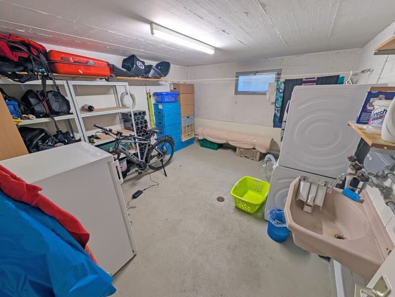 Modernisierte 4.5 Zimmer Wohnung an familienfreundlicher Lage (10)