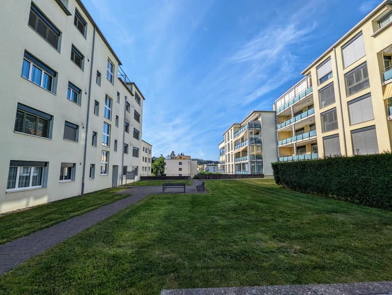 Top gepflegte Eigentumswohnung in erster Reihe der "Diamant" Überbauung (12)
