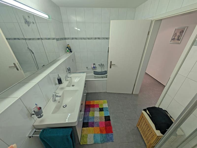 Moderne Eigentumswohnung in sonniger Lage der Überbauung «Diamant» (8)