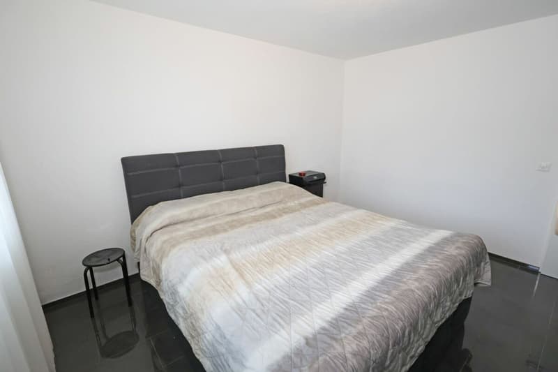 Gut unterhaltene, 3.5 Zimmer Gartenwohnung mit Charme (4)