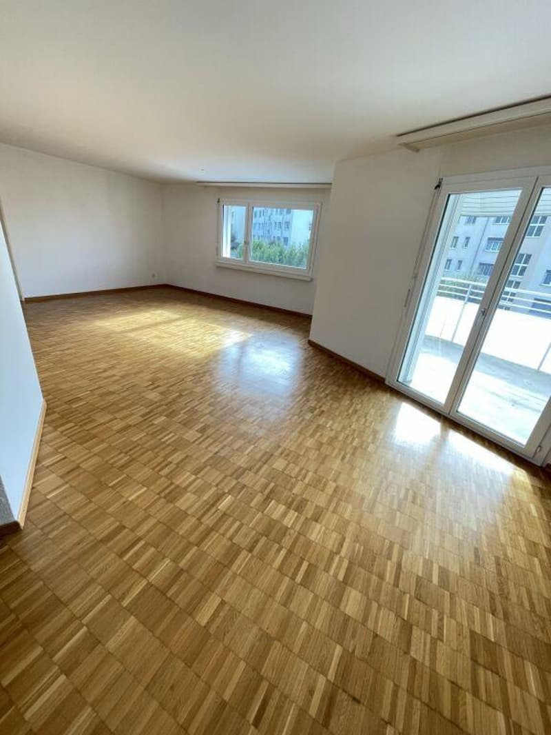 4.5 Zimmerwohnung in Safenwil (1)