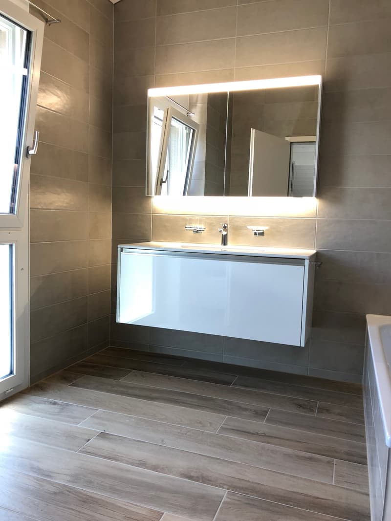 Moderne 3.5-Zimmer-Dachwohnung mit grosser Terrasse in Leibstadt (9)