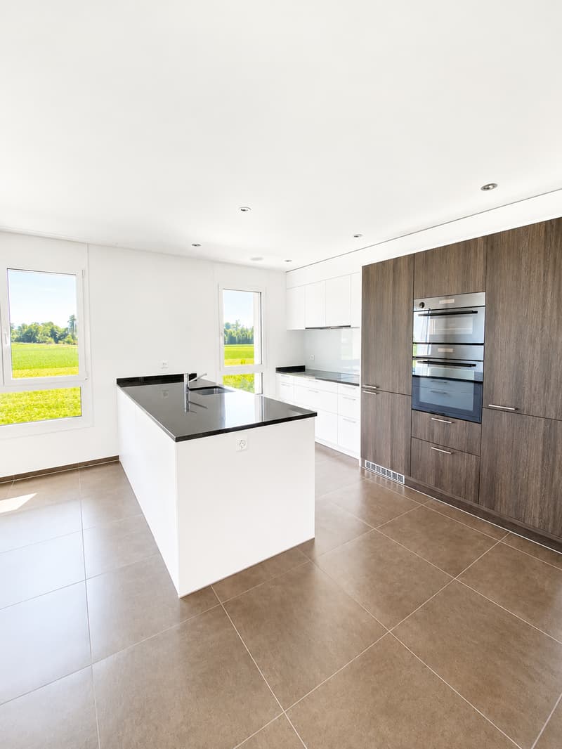 Luxuriöse Designwohnung im Schlösslipark mit grosszügigem Balkon (2)