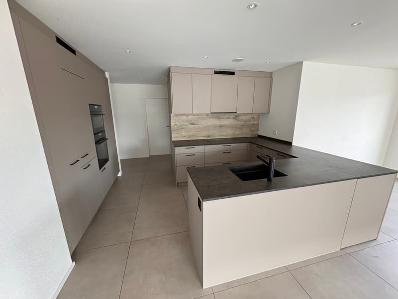 Moderne 4.5-Zimmer-Wohnung in Zwingen – Neubau mit Balkon und Top-Ausstattung (8)