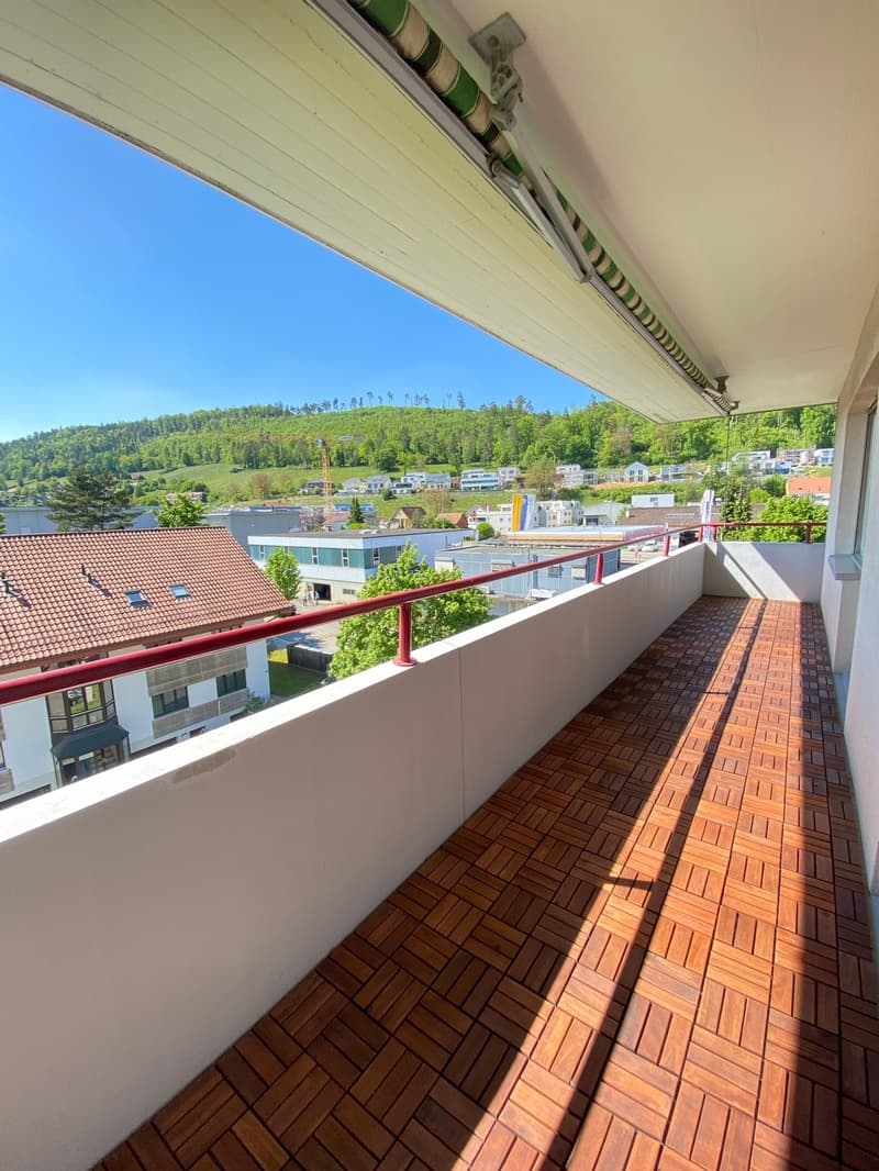 Helle und gepflegte 4-Zimmer-Wohnung mit Balkon in ruhiger Lage (12)
