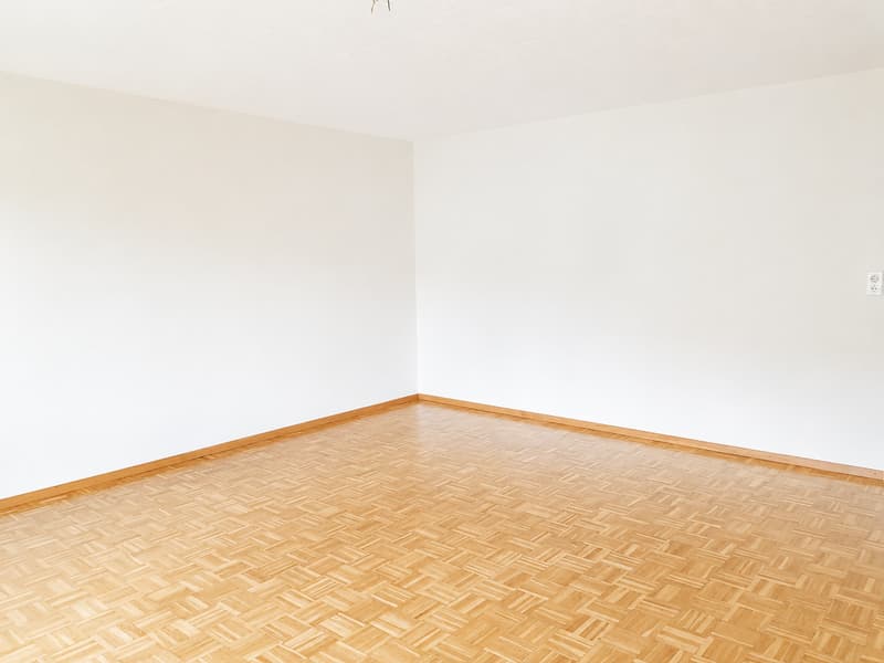Helle und gepflegte 4-Zimmer-Wohnung mit Balkon in ruhiger Lage (5)