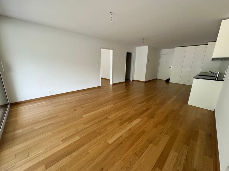 Moderne 2.5-Zimmer-Wohnung mit Balkon und Weitsicht in Menznau (5)