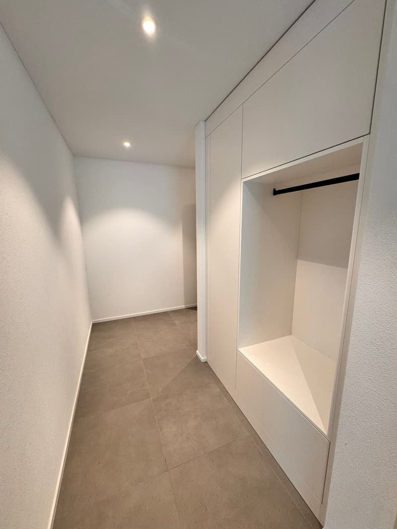 Wohnen der Extraklasse – exklusive 3.5-Zimmer-Terrassenwohnung am Buechenberg (5)