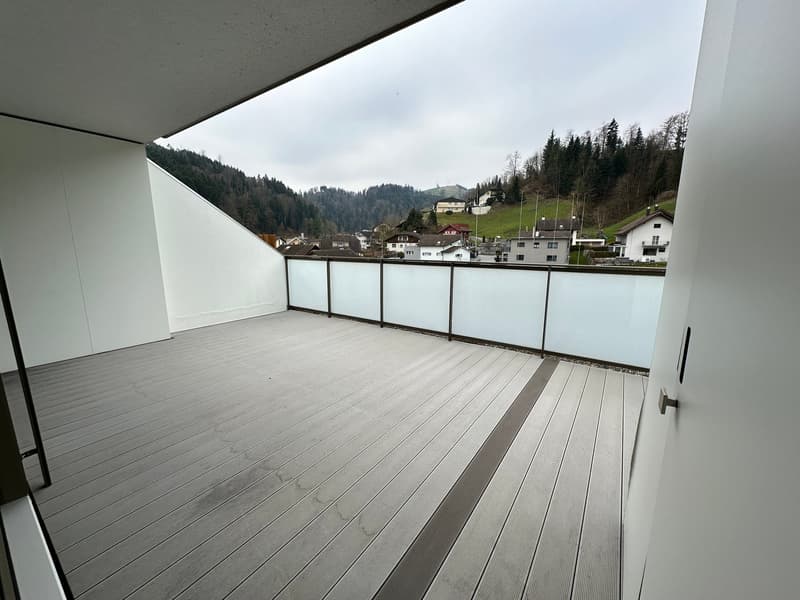 Charmante 2.5-Zimmer-Attikawohnung in Menznau (11)