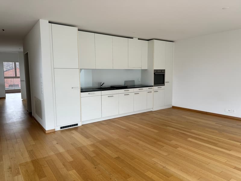 Charmante 2.5-Zimmer-Attikawohnung in Menznau (2)