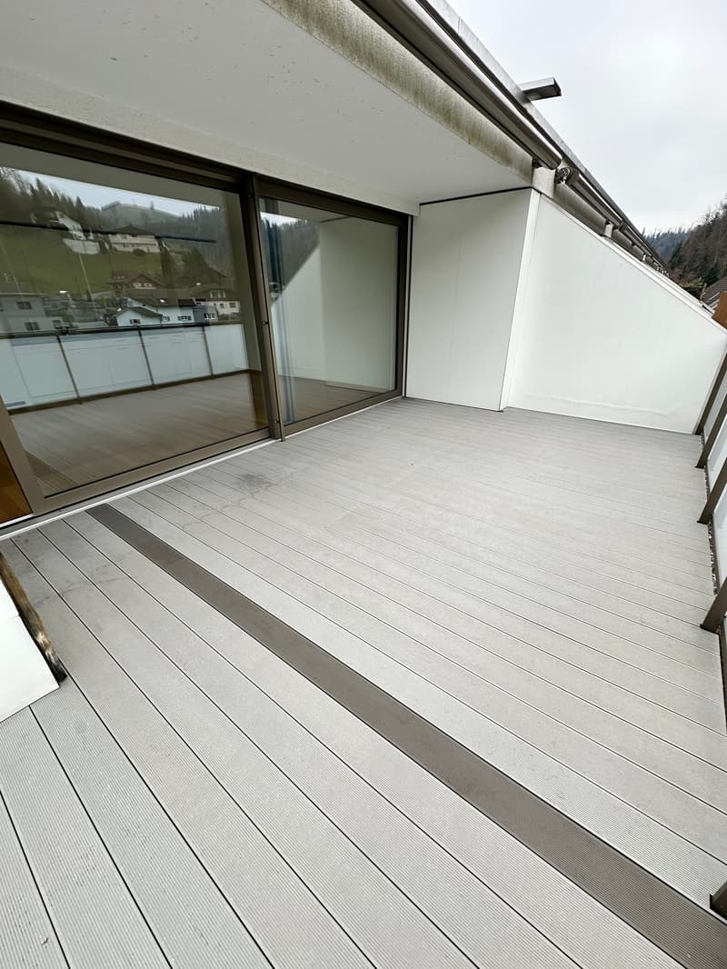 Charmante 2.5-Zimmer-Attikawohnung in Menznau (12)