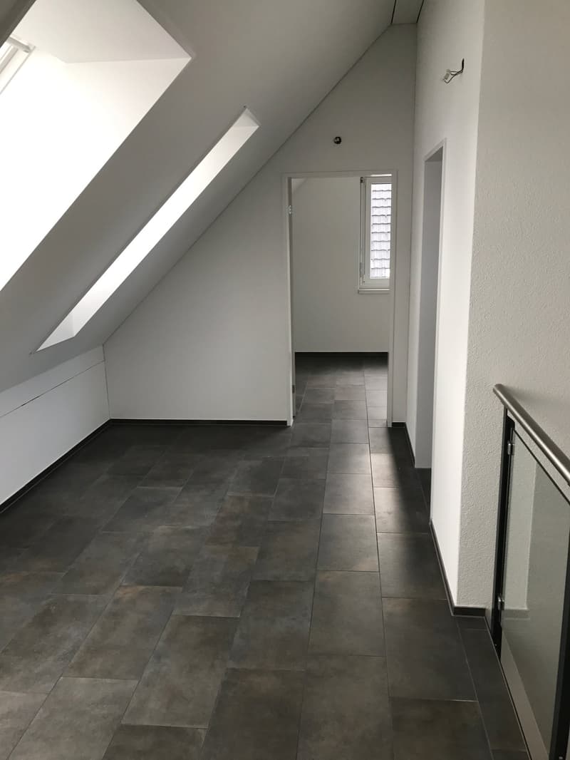 Charmante 4.5-Zimmer-Maisonette-Wohnung in Unterengstringen (7)