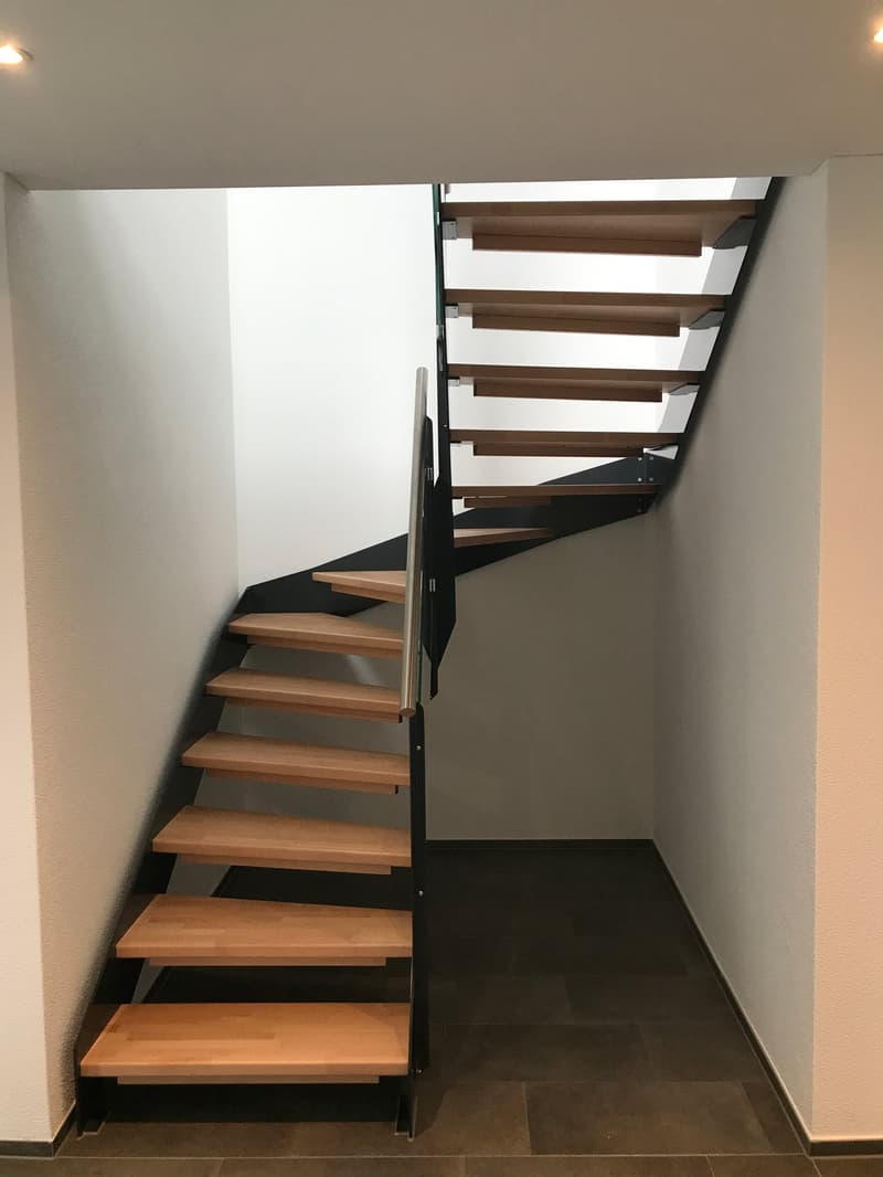 Charmante 4.5-Zimmer-Maisonette-Wohnung in Unterengstringen (4)