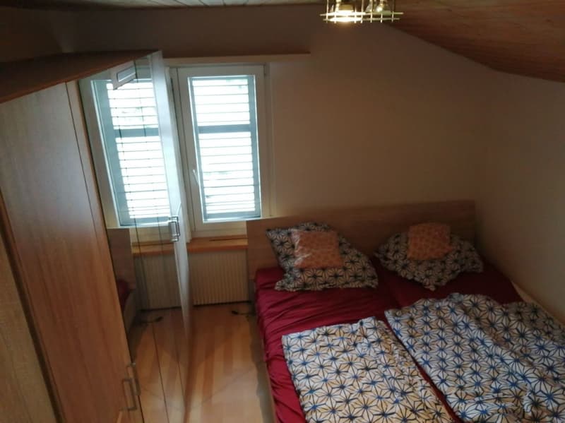 Appartement rénové et abordable de 4.0 pièces dans une petite maison multifamiliale avec balcon (près de Flawil, canton de Saint-Gall) (7)