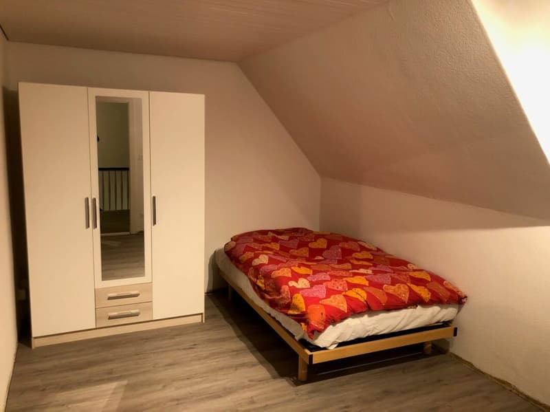 Zimmer zu vermieten (4)