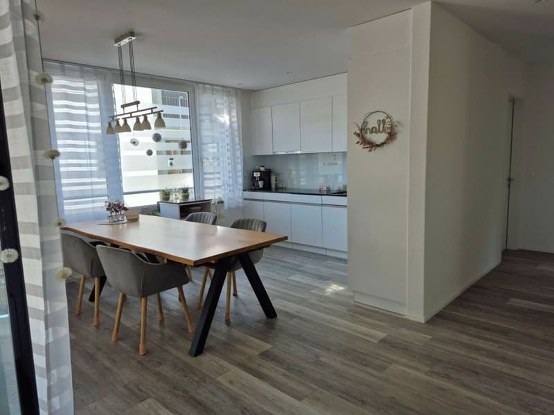 Moderne 4.5-Zimmer-Wohnung im Dorfkern von Müllheim (3)