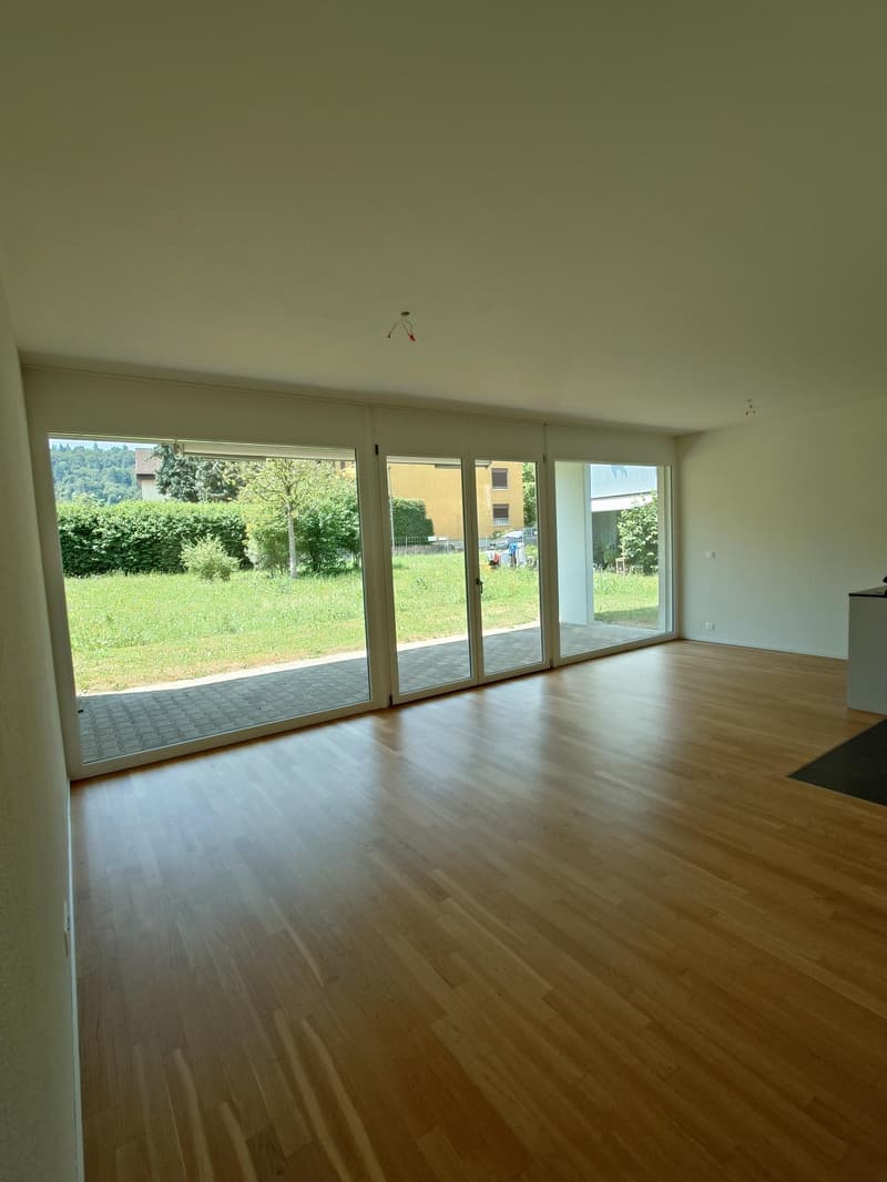 Helle Erdgeschoss-Wohnung mit Sitzplatz – sofort verfügbar! (3)