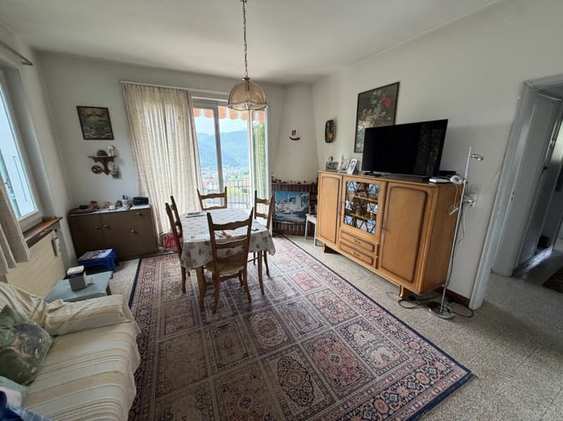Haus mit Einliegerwohnung und Seesicht Casa con appartamento indipendente e vista lago. (9)