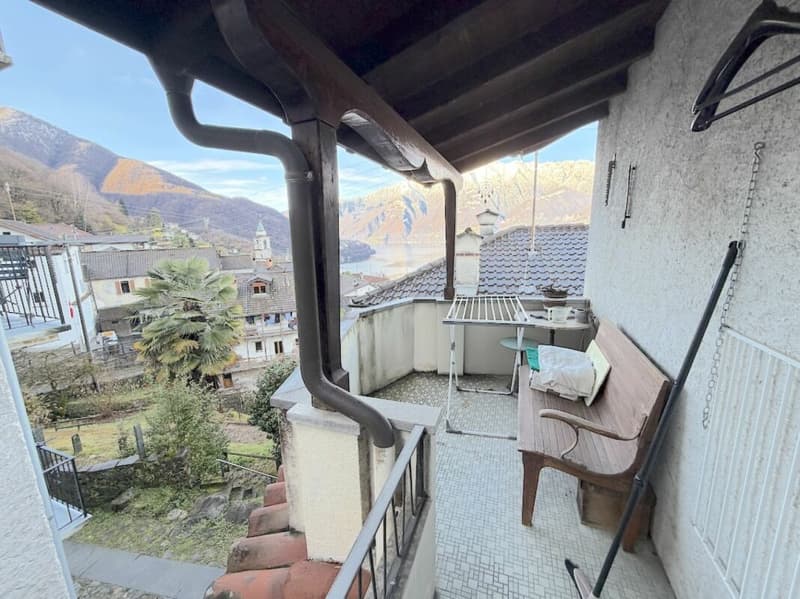 Ruhiges EFH 5 Zimmer mit Seesicht und vielen Kellern   Tranquilla casa indipendente con 5 locali, vista lago e numerose cantine (7)