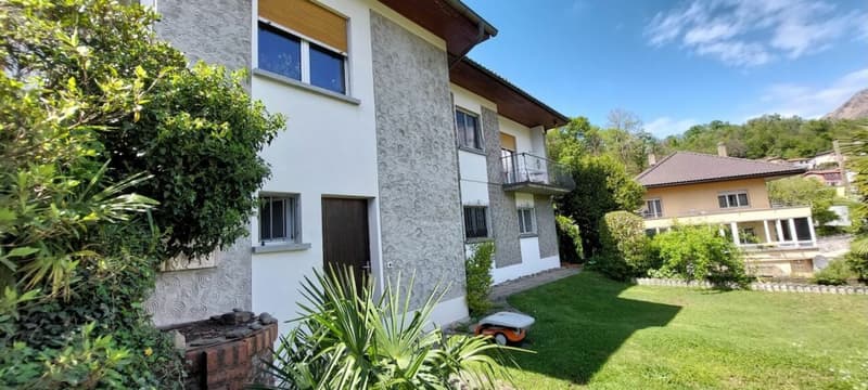 Grosses u. privates EFH mit Lift mit Grottino, Zweitwohnsitz! Ampia e prestigiosa casa unifamiliare privata con ascensore, grottino e possibilità di residenza secondaria. (3)