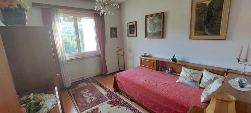 Grosses u. privates EFH mit Lift mit Grottino, Zweitwohnsitz! Ampia e prestigiosa casa unifamiliare privata con ascensore, grottino e possibilità di residenza secondaria. (11)
