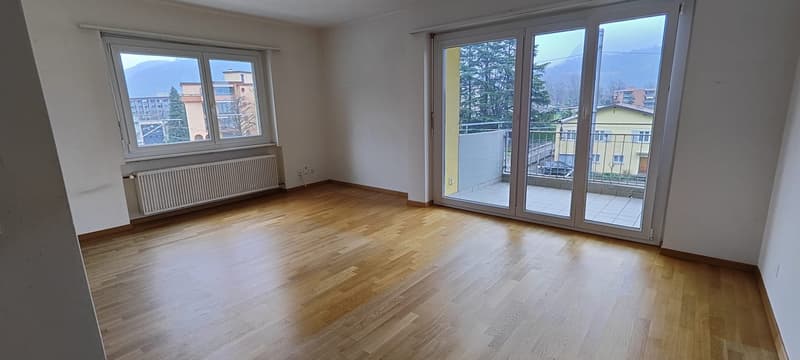 Splendido appartamento 3.5 locali con vista panoramica ad Agno (2)