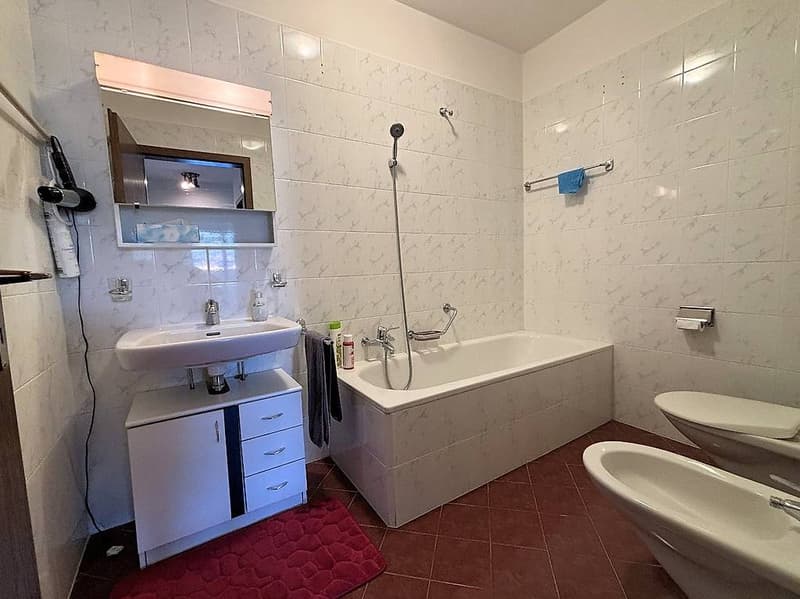Coldrerio - Ampio 3.5 locali con giardino condominiale (10)