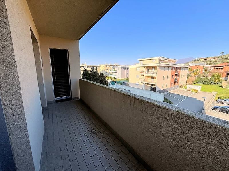 Coldrerio - Ampio 3.5 locali con giardino condominiale (13)