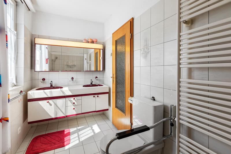 Badezimmer - 4-Zimmer Wohnung