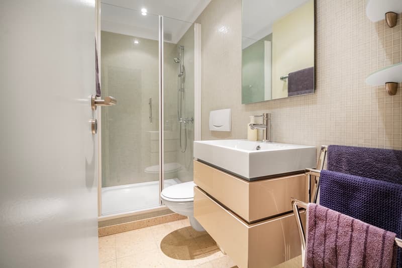 Bagno con doccia