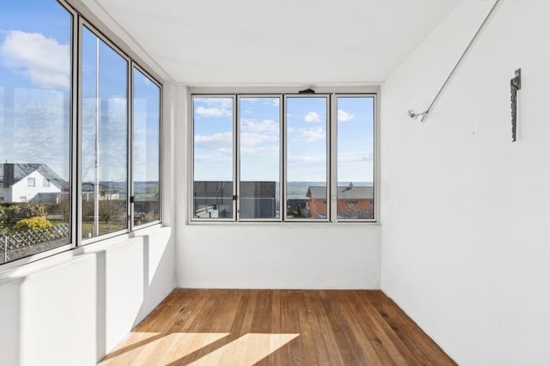 Verglaster Balkon, Erdgeschoss