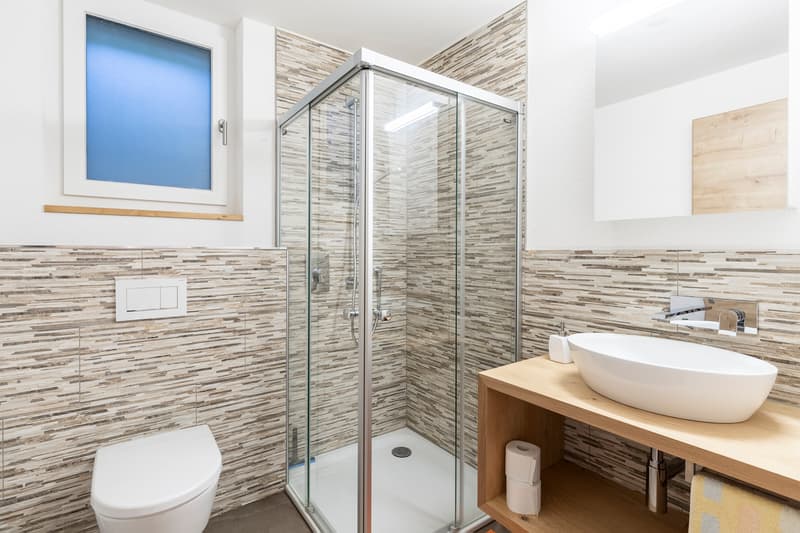 Zweites Badezimmer